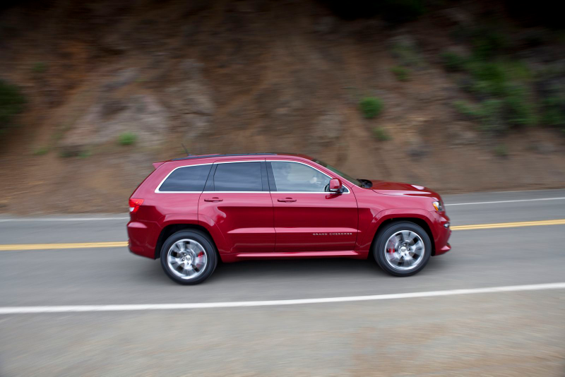 Illustration for article titled 2012 Jeep Grand Cherokee SRT8 Gallery
